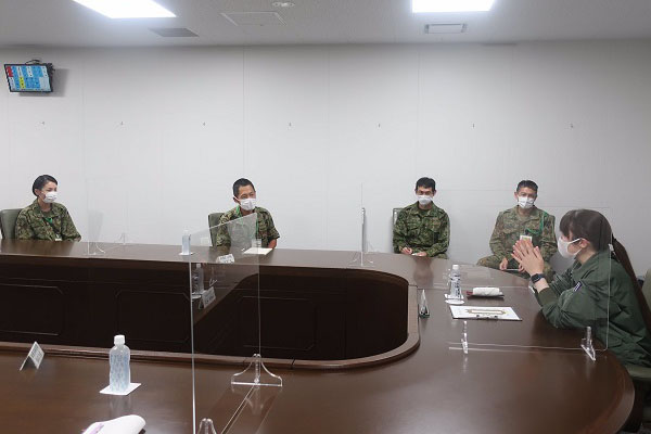 部隊視察