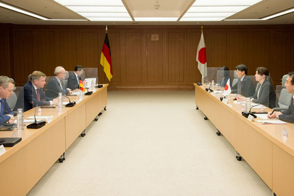 独連邦議会議員一行の訪問