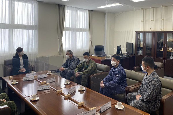 陸上自衛隊稚内分屯地、海上自衛隊稚内基地分遣隊及び航空自衛隊稚内分屯基地の視察