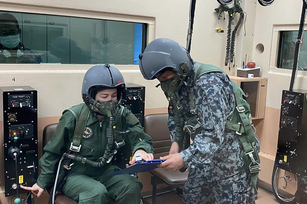 部隊視察