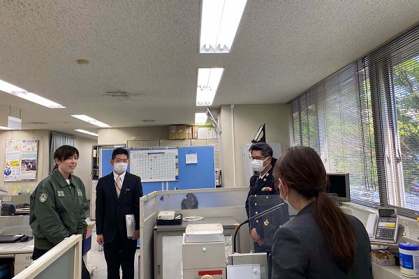 部隊視察