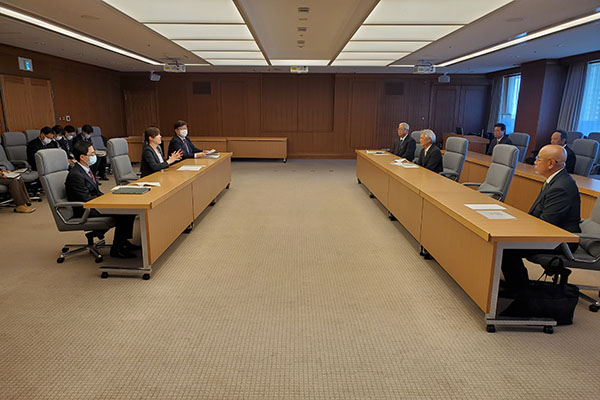 沖縄県基地周辺住宅防音事業協力会からの要請