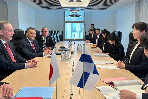 小野田防衛大臣政務官のオランダ王国、スウェーデン王国及びフィンランド共和国訪問