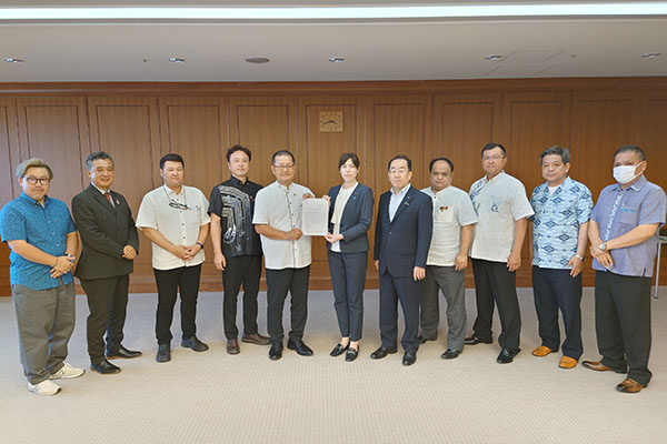 沖縄県宮古島市議会議員等からの表敬