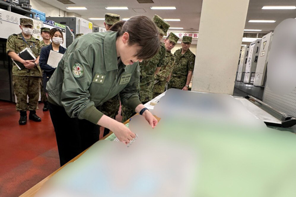 部隊視察