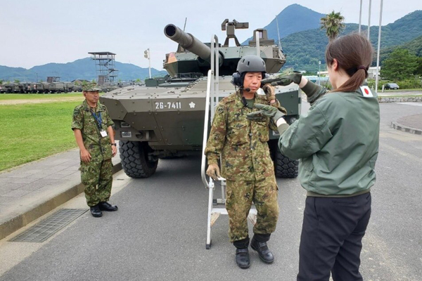部隊視察