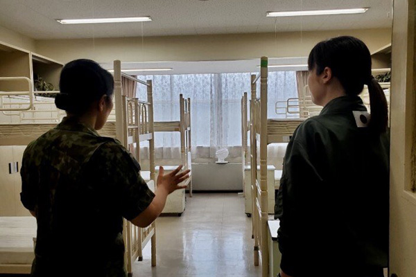 部隊視察