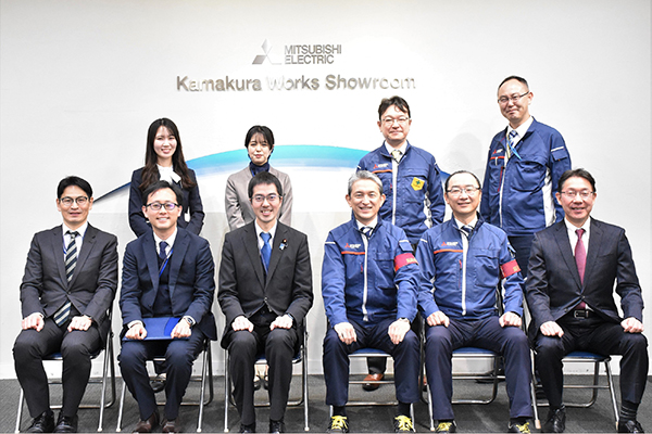 企業視察