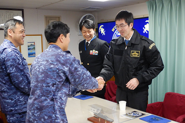 部隊視察