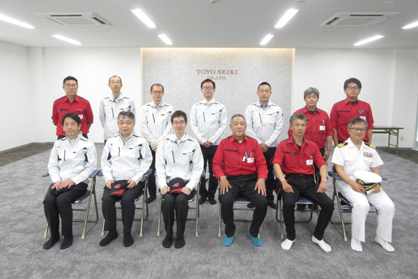 企業視察