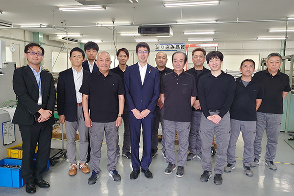 企業視察