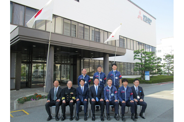 企業視察