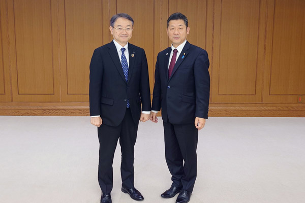 静岡県浜松市長からの表敬