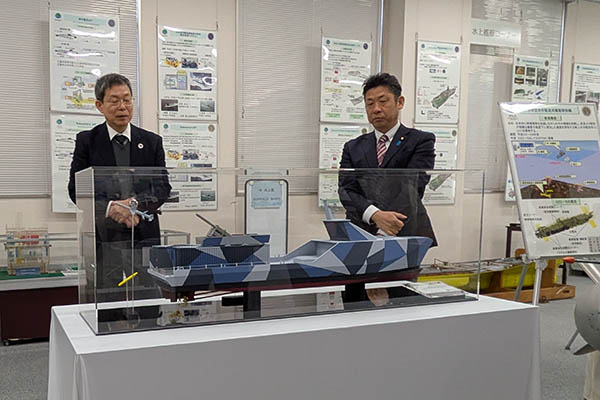 防衛装備庁艦艇装備研究所の視察