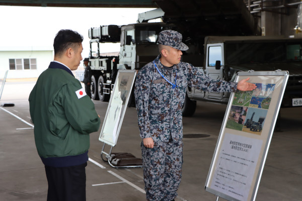航空自衛隊築城基地視察