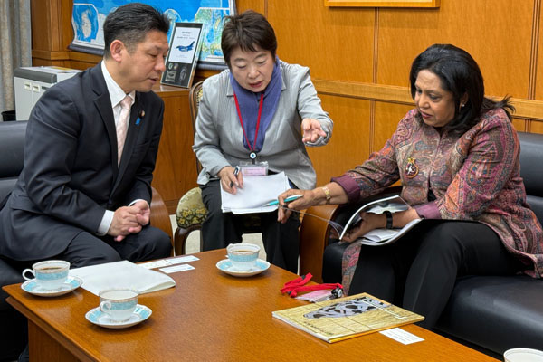 パッテン紛争下の性的暴力担当国連事務総長特別代表の若林政務官表敬