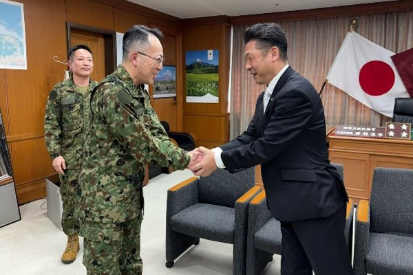 ソロモン諸島に対する能力構築支援（不発弾処理）への激励