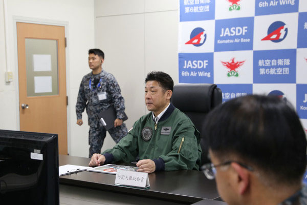 航空自衛隊小松基地視察