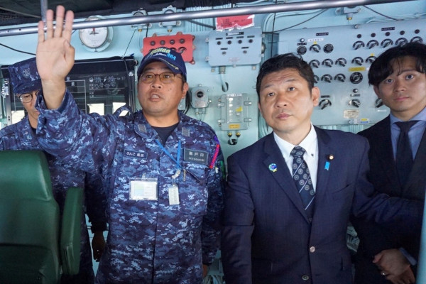 海上自衛隊硫黄島航空基地隊視察