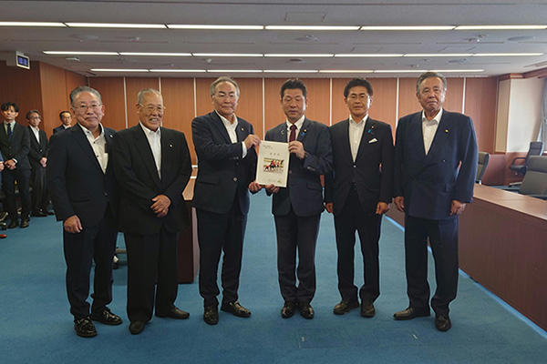 青森県つがる市長、同市議会議長等からの要請