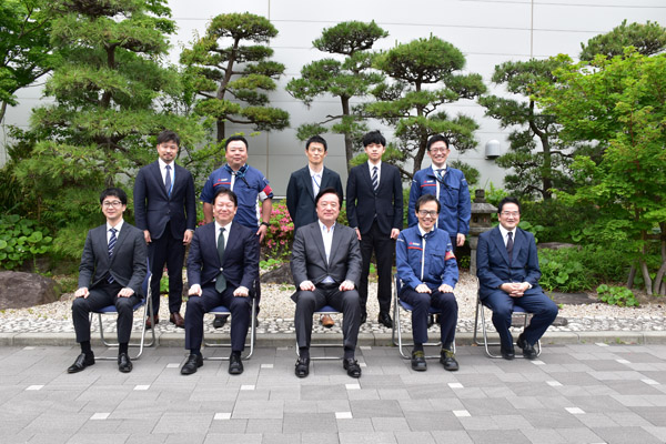 企業視察