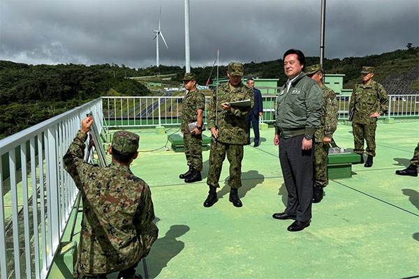 部隊視察