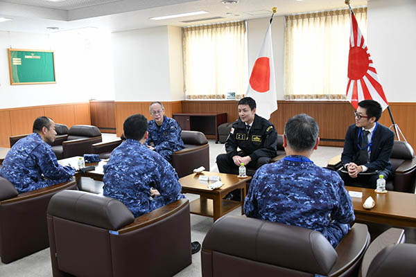 部隊視察