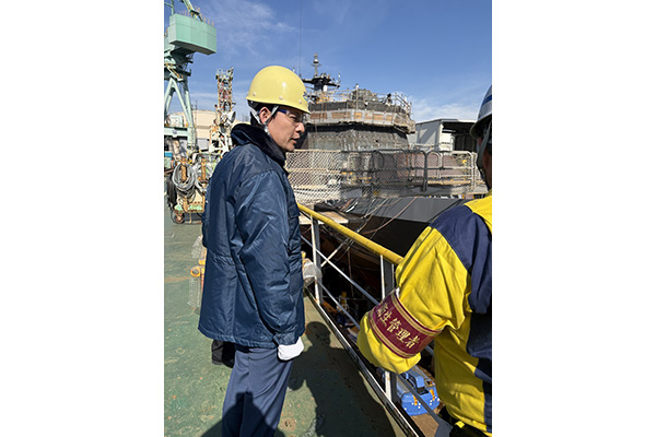 企業視察