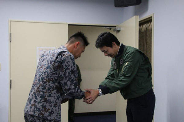部隊視察