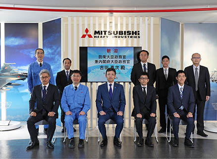 企業視察