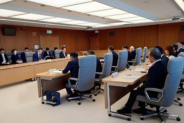 全国市議会議長会基地協議会からの要請