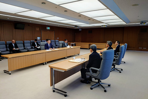 岩手山中演習場周辺連絡協議会からの要請