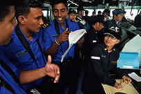 乗艦協力プログラムに参加したスリランカ海軍士官