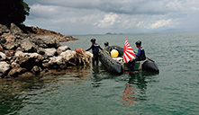 令和2年7月豪雨において人命救助にあたる海自隊員（2020年7月）
