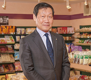 小黒 敏行 氏