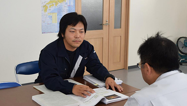 地方防衛局　岩佐　弘樹