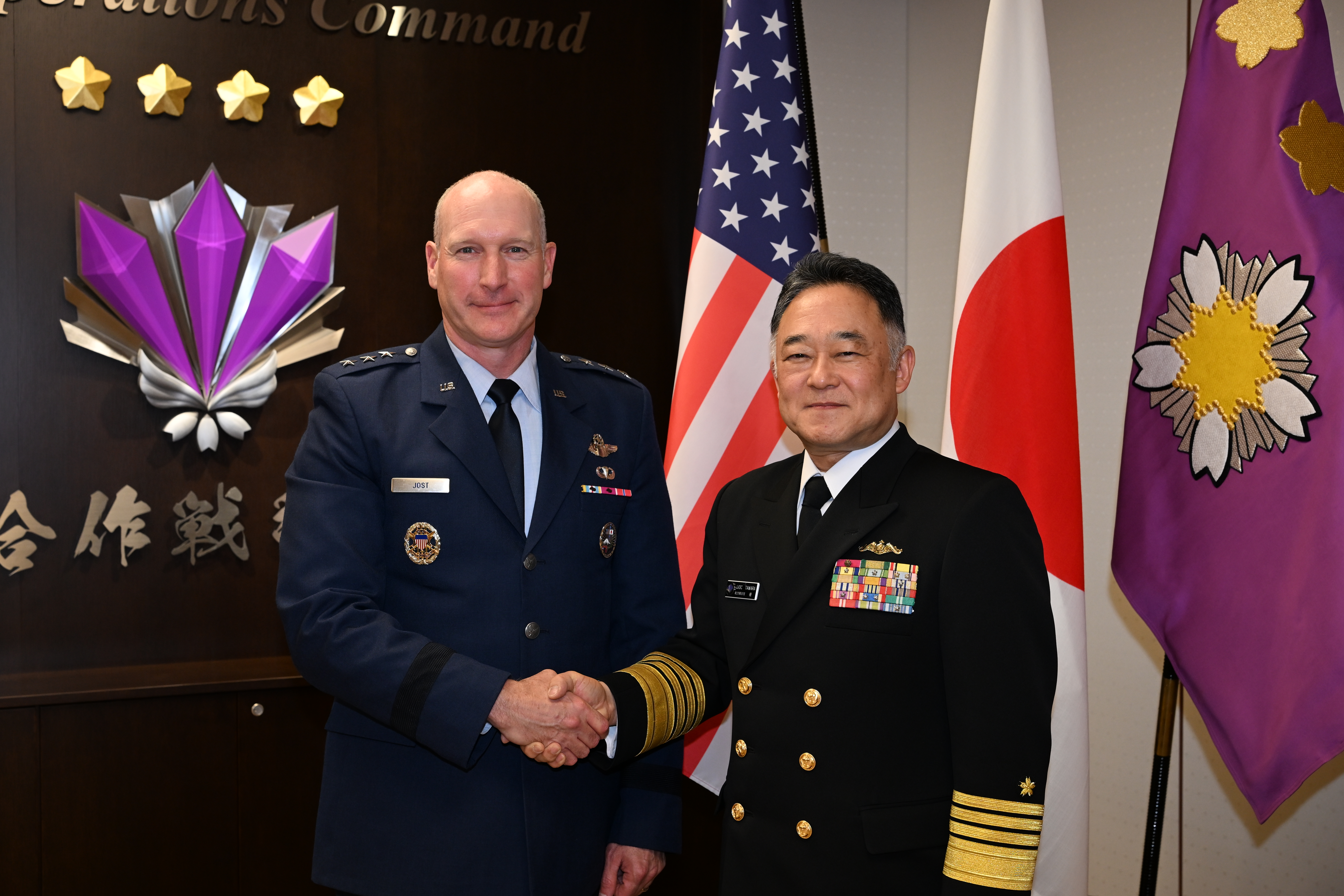 在日米司令官