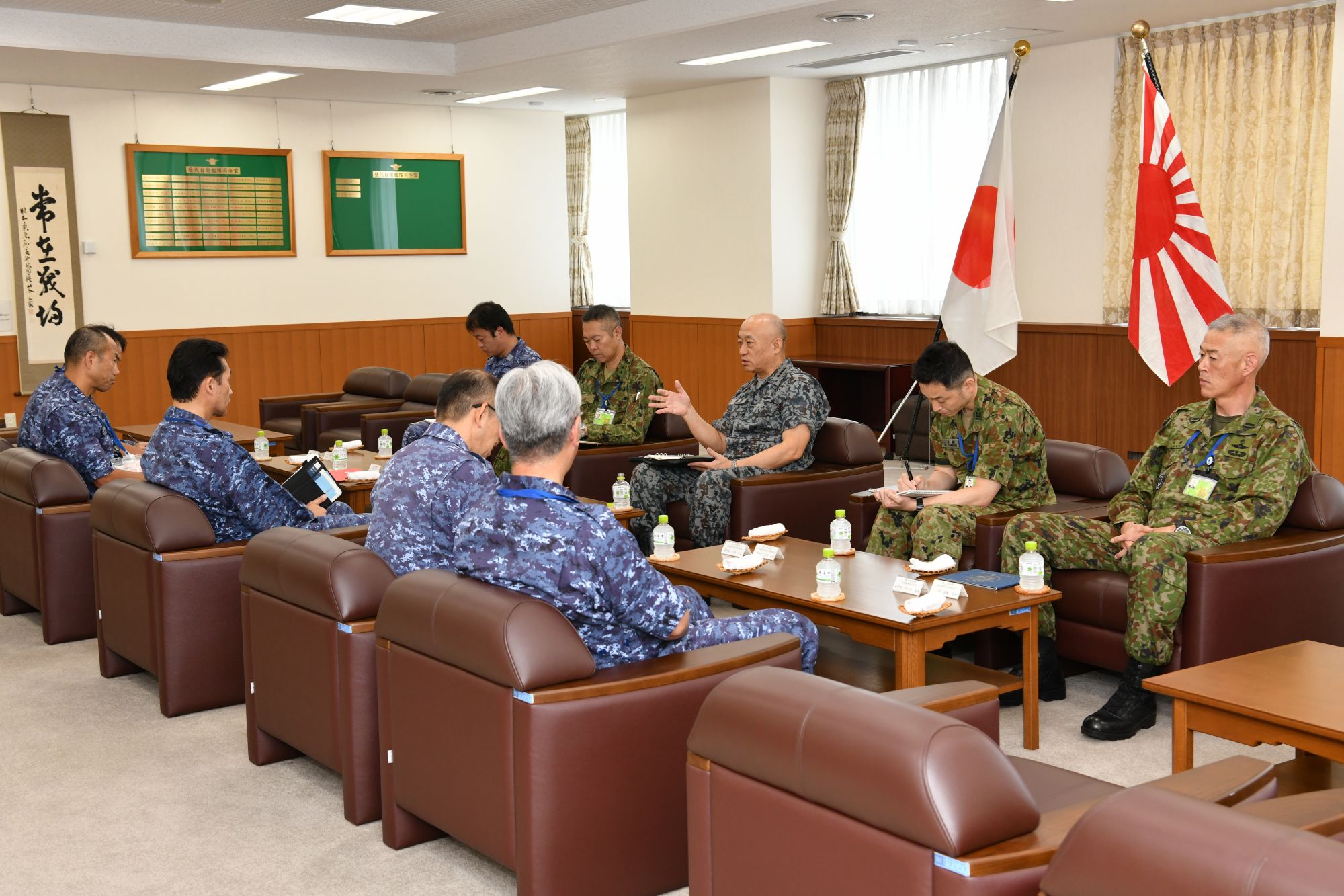 海上自衛隊自衛艦隊司令部（横須賀市）の視察