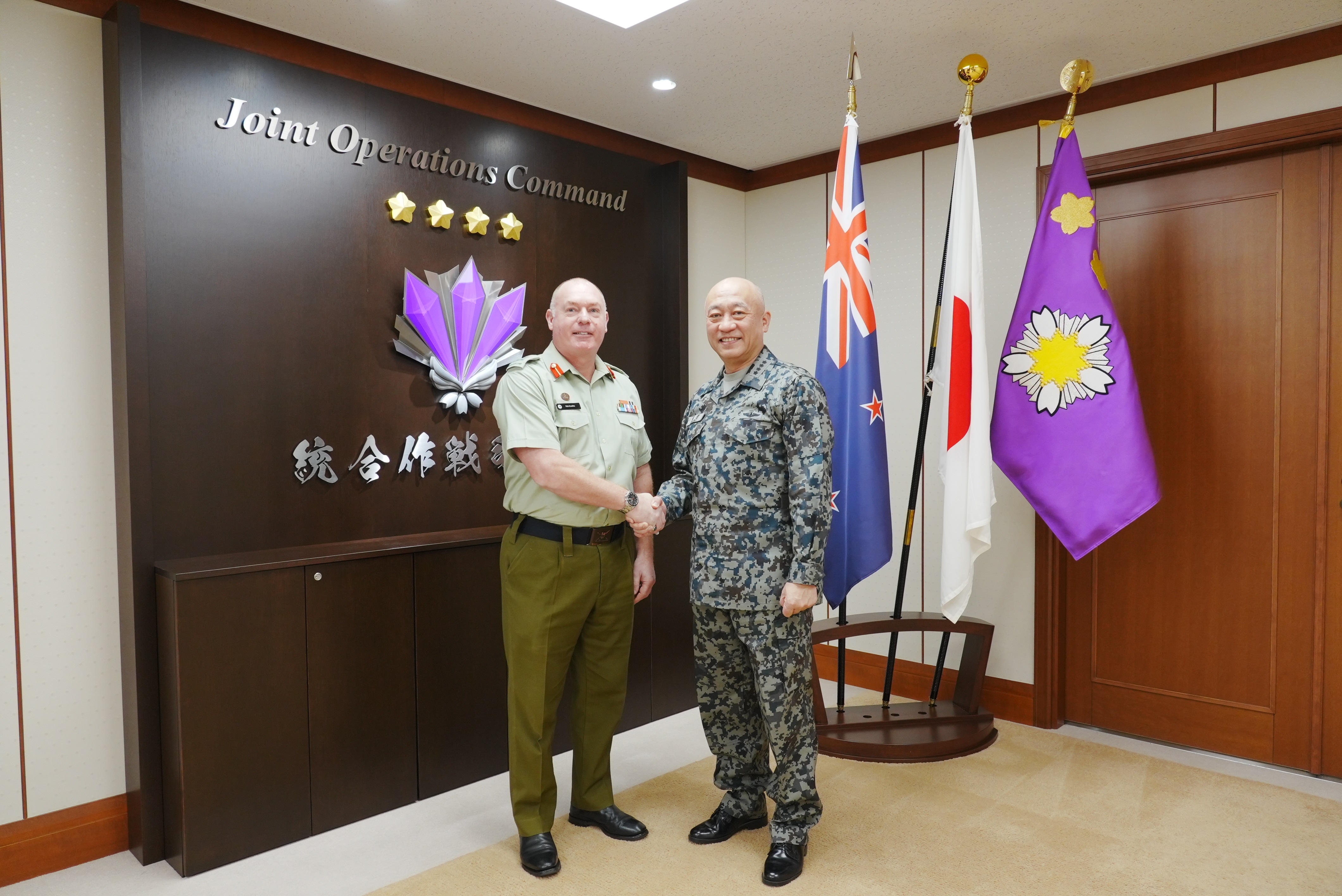 米欧州・アフリカ海軍部隊司令官兼ナポリ統連合軍司令官（大将