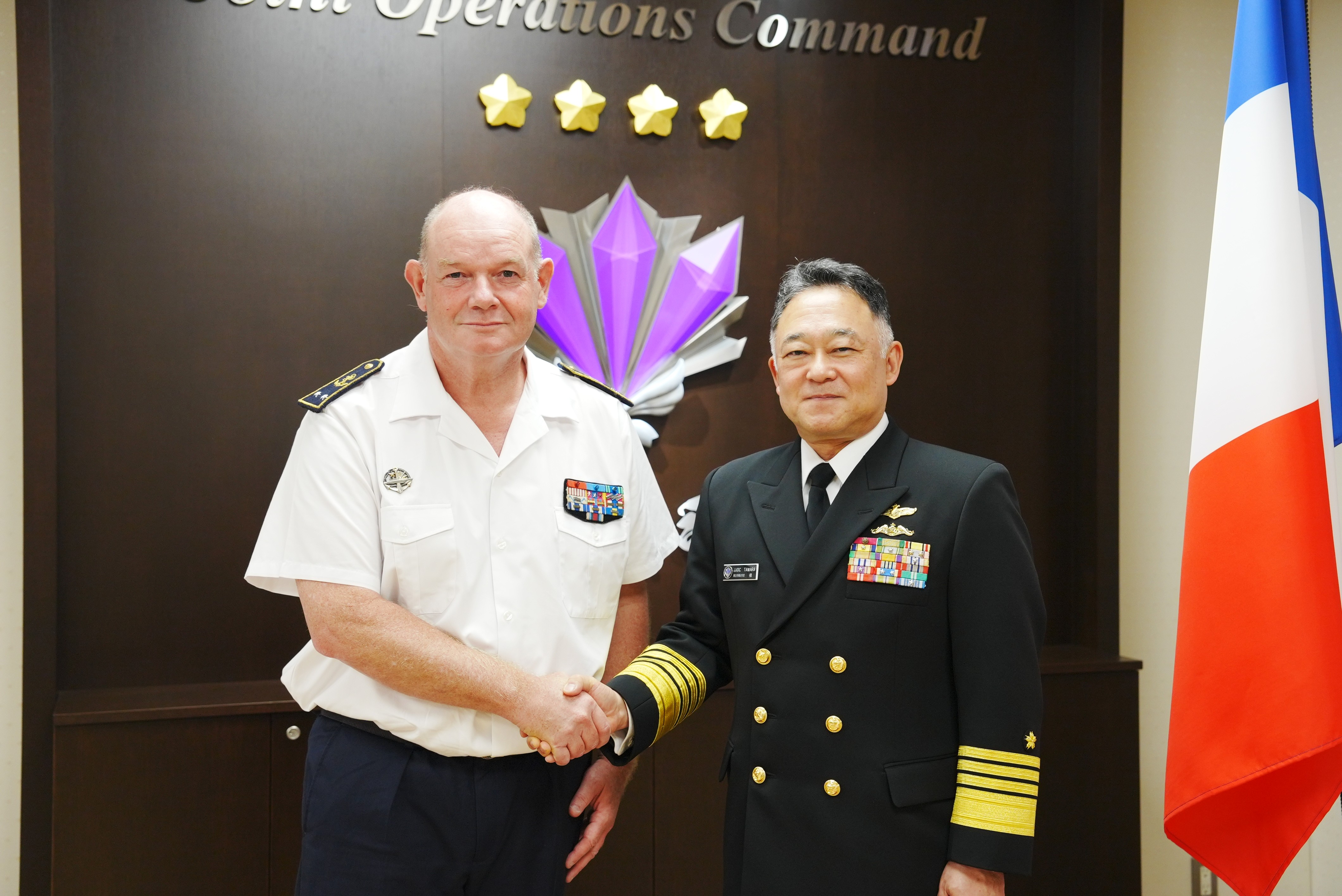 仏領ポリネシア統合軍司令官兼太平洋海軍管区司令官