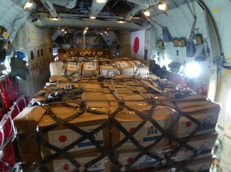 機内に搭載されたＪＩＣＡ救援物資