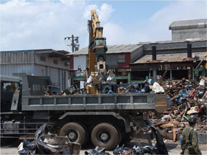石巻市での混成施設群による瓦礫撤去