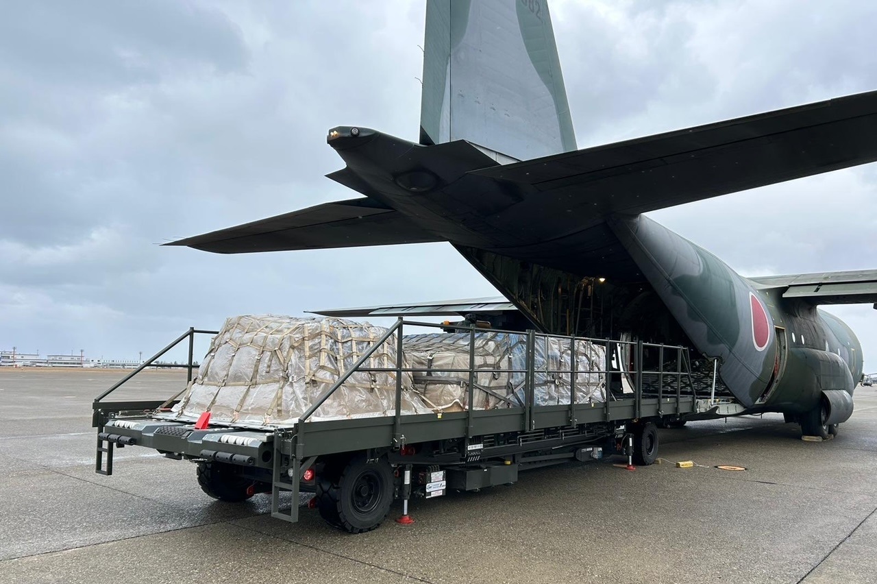 C-130による入間基地から小松基地への人員・資器材等輸送