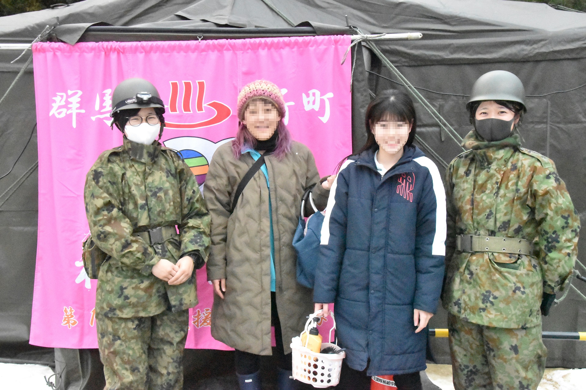 第12後方支援隊による入浴支援（珠洲市飯田小学校）
