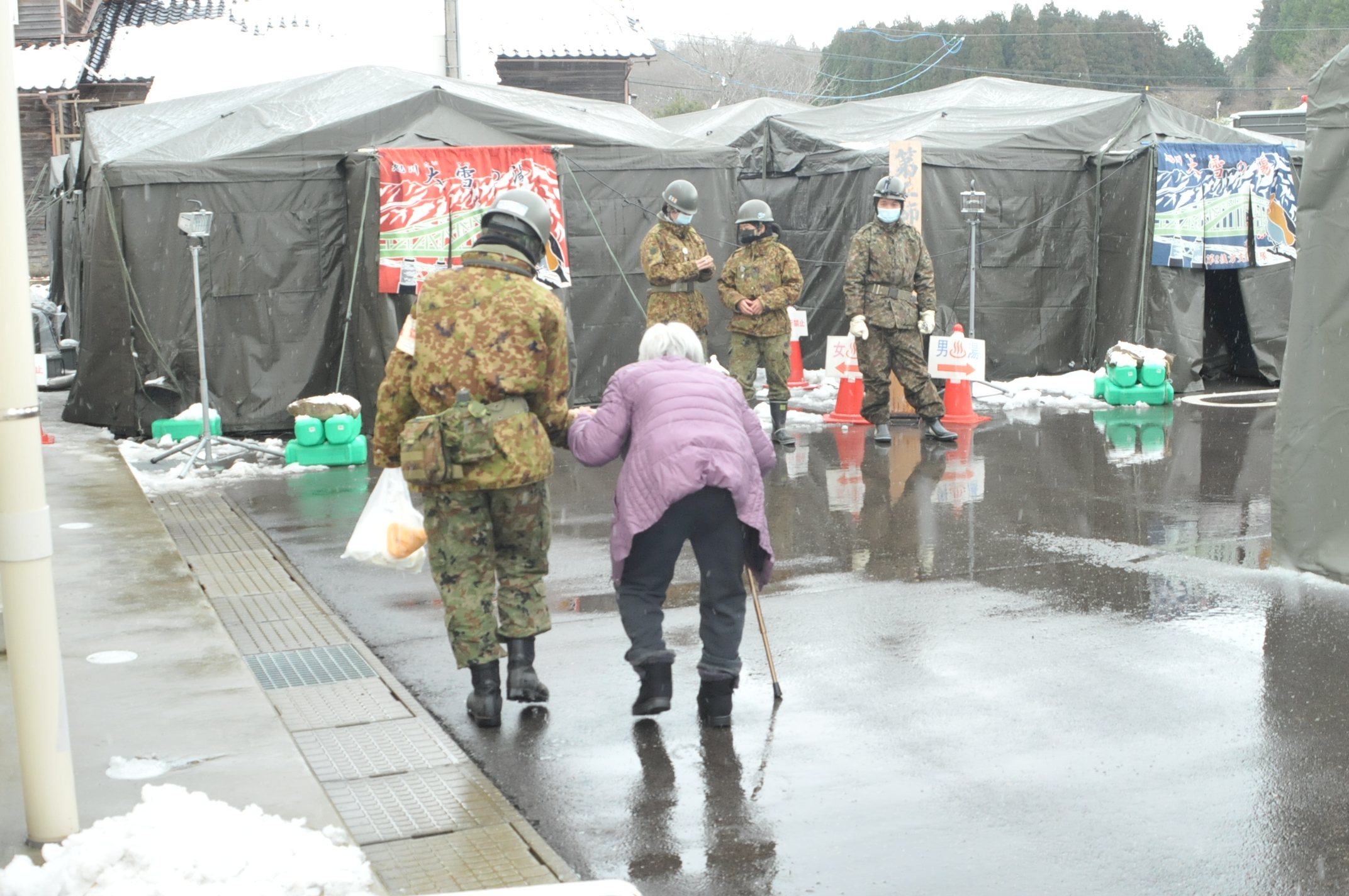 志賀町熊野交流センターにおける入浴支援（第2後方支援連隊）
