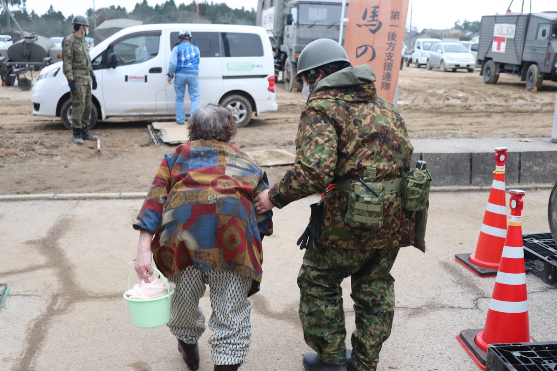 珠洲市蛸島小学校における入浴支援（第1後方支援連隊）