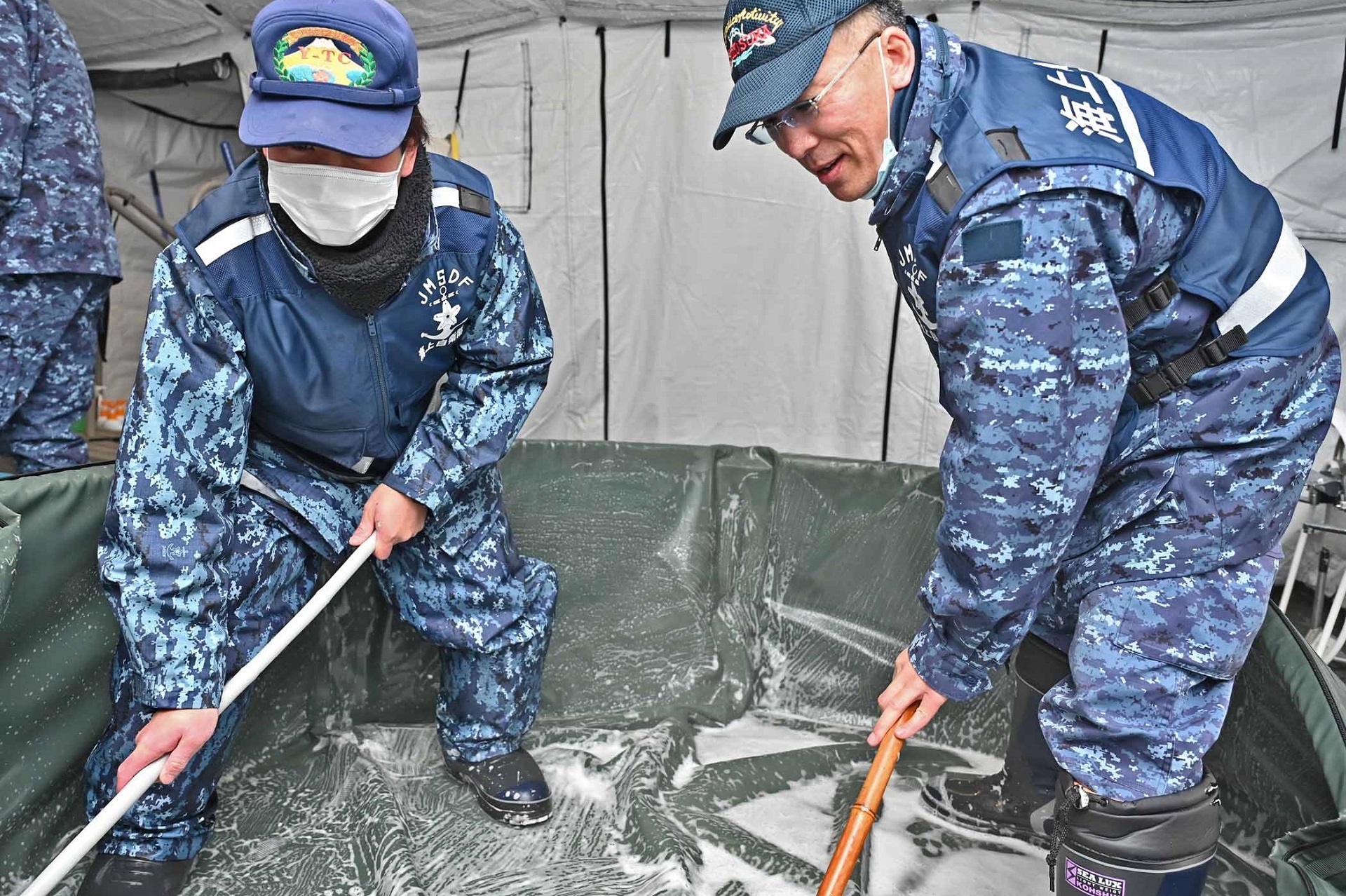 中島小学校における入浴支援（横須賀地方隊）