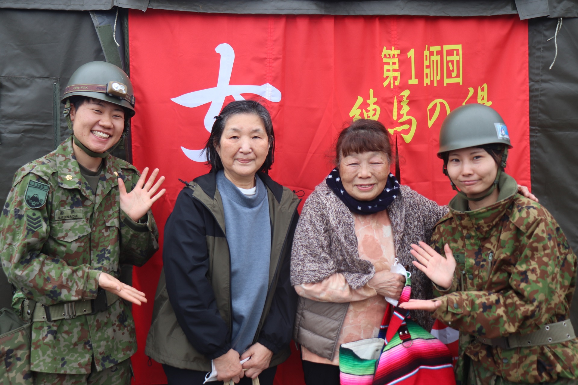 宝立小中学校における入浴支援（東部方面後方支援隊）