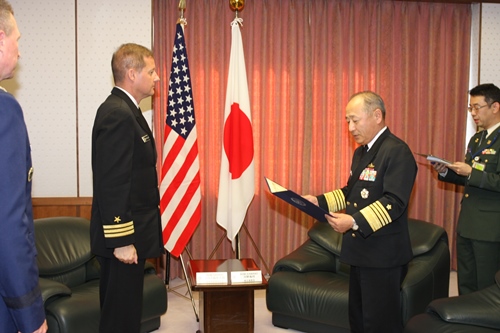 米太平洋軍Ｊ５日本担当官アンドリュー・Ｈ・コリアー海軍中佐