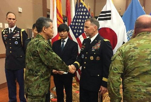 エイブラムズ新在韓米軍司令官との挨拶
